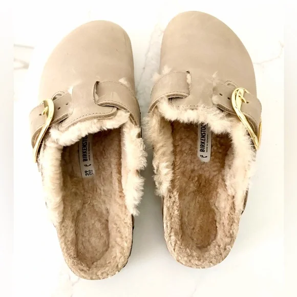 Birkenstock Bug Buckle Genuine Shesrling Lined Clog in tobacco brown - Picture 5 of 7